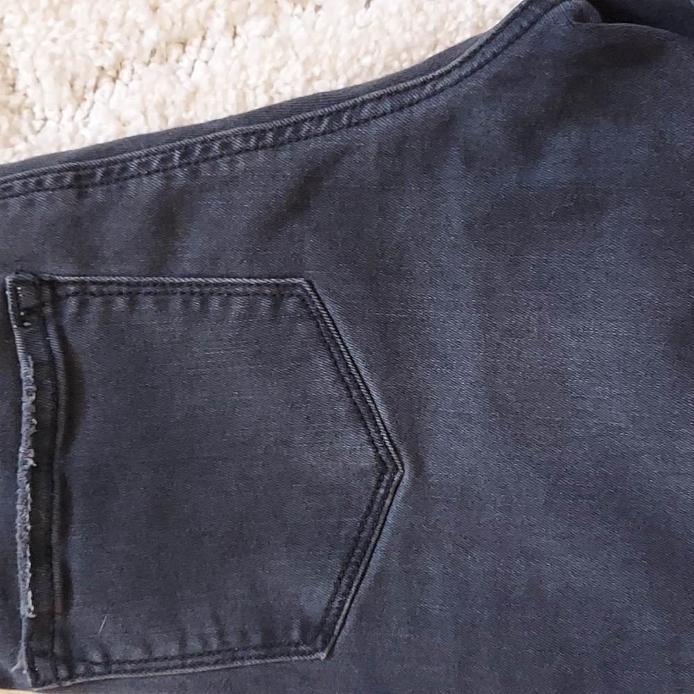 RSQ (Tilly's) Manhatten High Rise Skinny black washed jeans. Size 1 - Picture 9 of 13